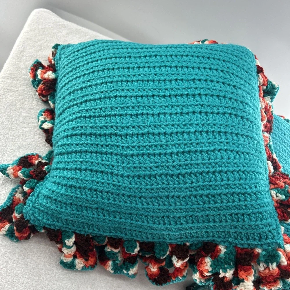 Decorative Pillows Handmade Crocheted Throw Pillows 3D Decor Teal Knit‎ Ruffles